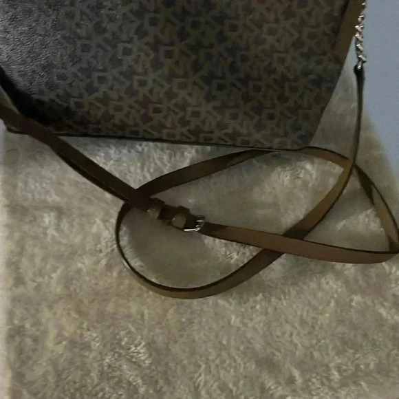 DKNY corrie monogram dome cross bag - Picture 8 of 8